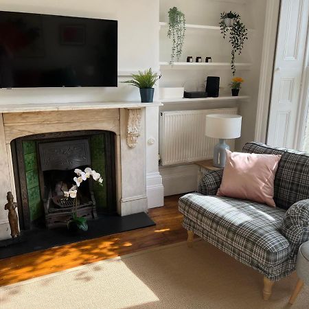 Elegant Bloomsbury Apartment In Tunbridge Wells Eksteriør billede