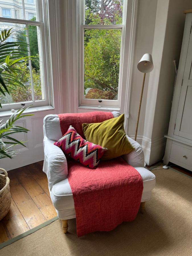 Elegant Bloomsbury Apartment In Tunbridge Wells Eksteriør billede